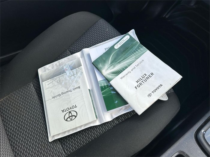 2021 TOYOTA HILUX WORKMATE