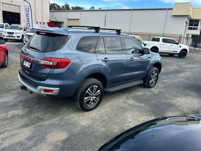 2016 FORD EVEREST TREND