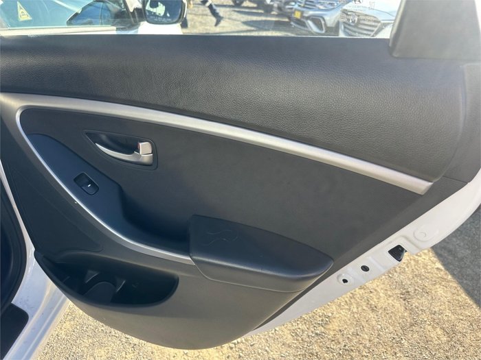 2016 HYUNDAI i30 ACTIVE