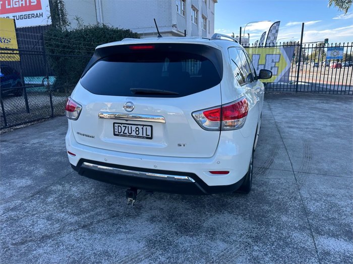 2016 NISSAN PATHFINDER ST (4x2)