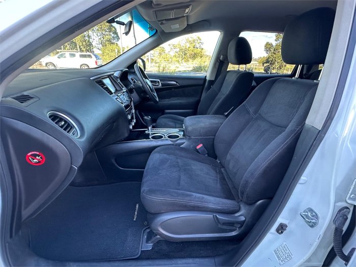 2016 NISSAN PATHFINDER ST (4x2)