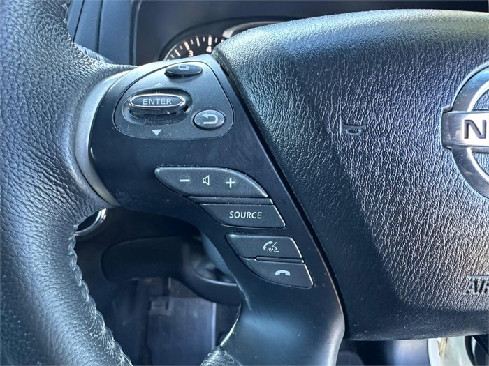 2016 NISSAN PATHFINDER ST (4x2)