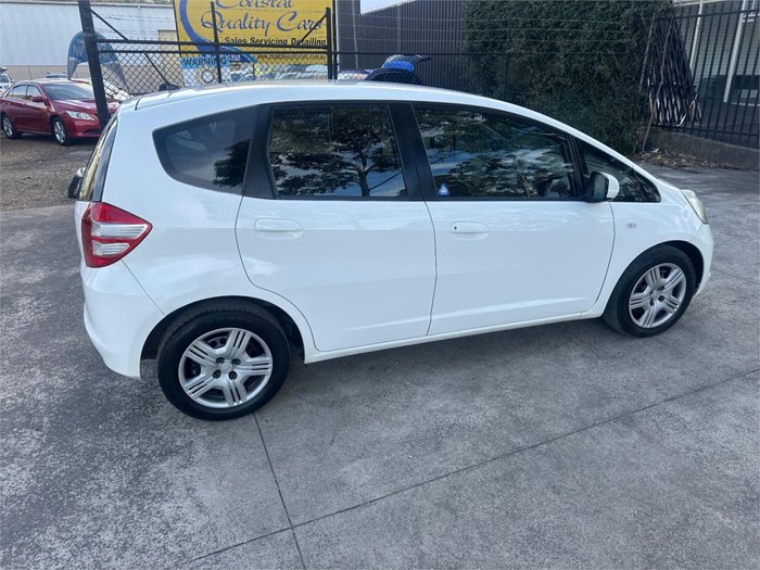 2010 HONDA JAZZ VTi