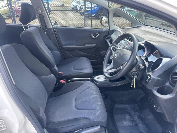 2010 HONDA JAZZ VTi