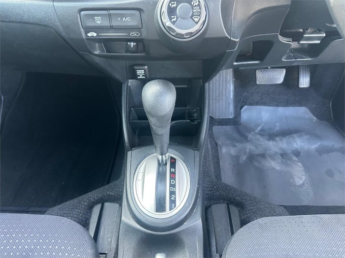 2010 HONDA JAZZ VTi