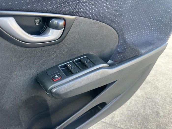 2010 HONDA JAZZ VTi