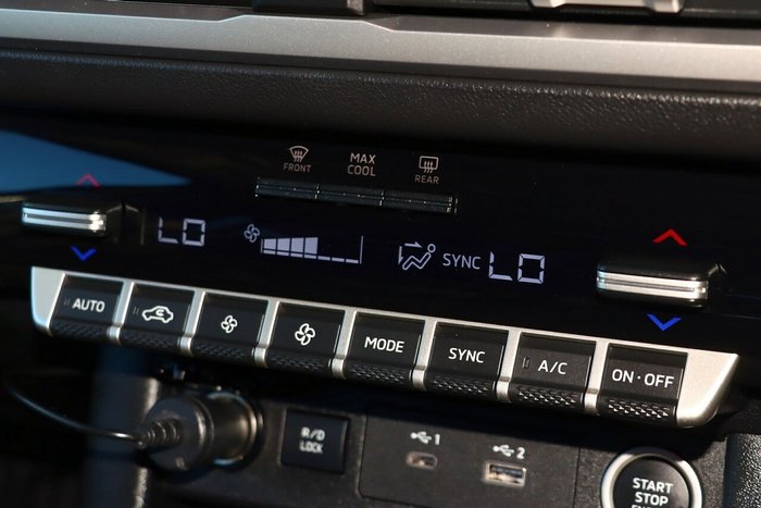 2024 Mitsubishi Triton GLS