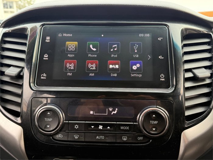 2018 MITSUBISHI TRITON GLS (4x4)
