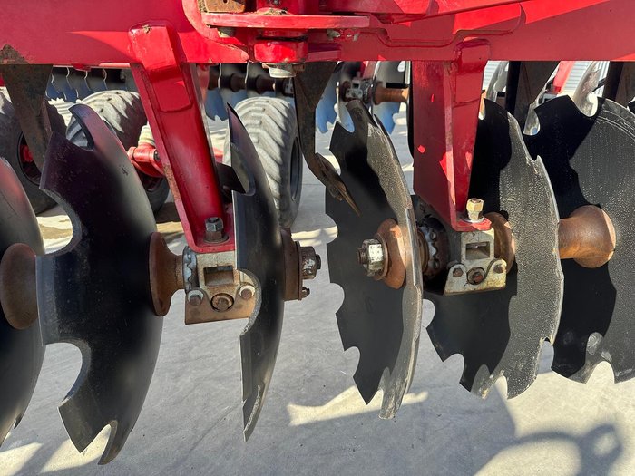 0 TATU GCRO 7010 7.2m 56 Plate Offset Disct Disc Folding USED RED