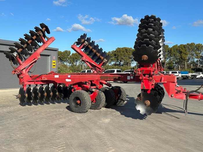 0 TATU GCRO 7010 7.2m 56 Plate Offset Disct Disc Folding USED RED