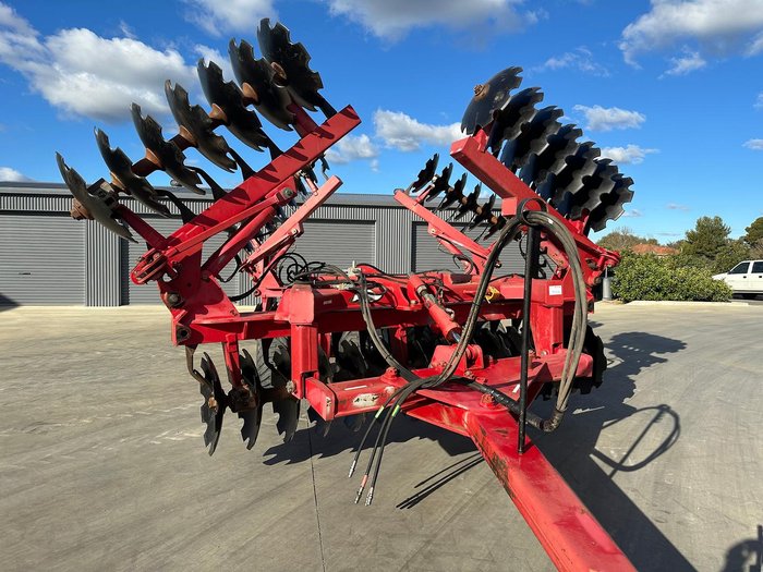 0 TATU GCRO 7010 7.2m 56 Plate Offset Disct Disc Folding USED RED