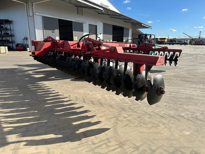 0 TATU GCRO 7010 7.2m 56 Plate Offset Disct Disc Folding USED RED