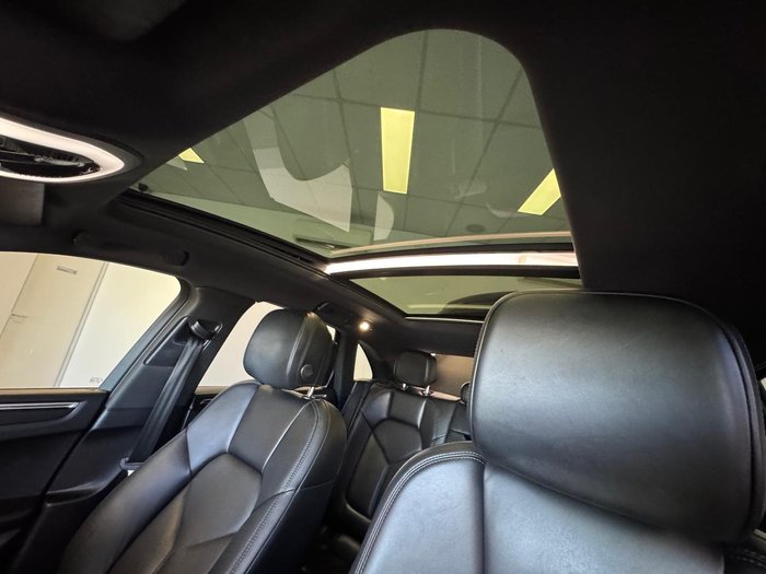 2021 Porsche Macan