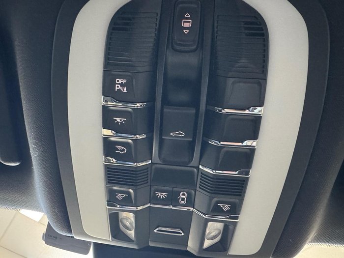 2021 Porsche Macan