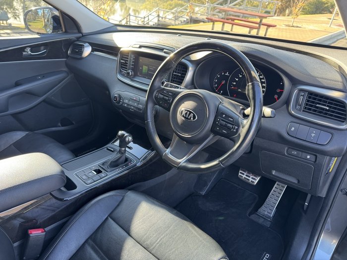 2017 Kia Sorento SLi