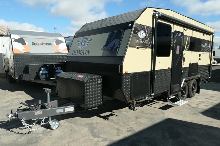 2025 Domain Whiteline