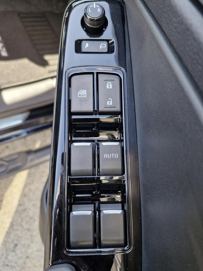 2024 Isuzu D-MAX BLADE
