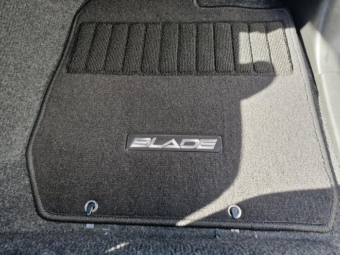 2024 Isuzu D-MAX BLADE