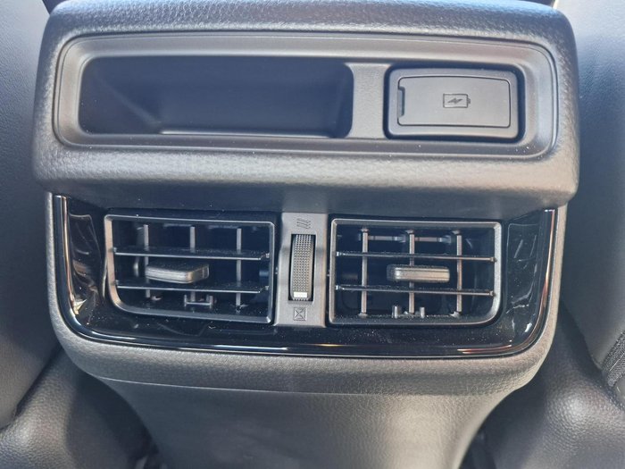 2024 Isuzu D-MAX BLADE