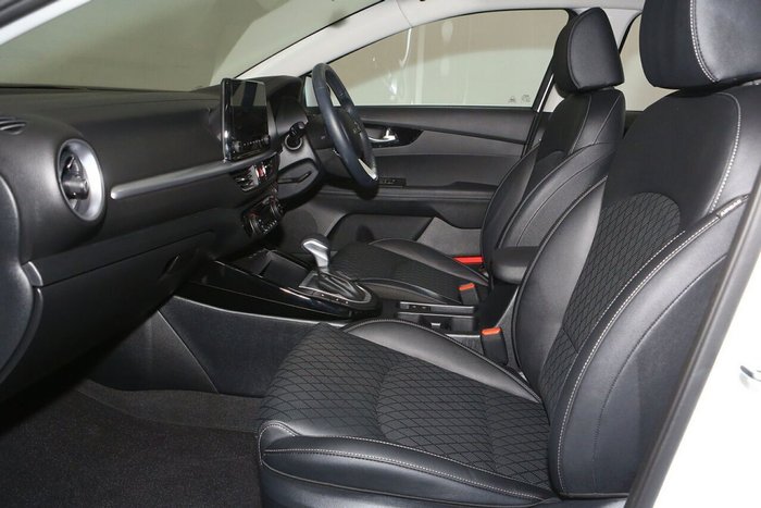 2024 Kia Cerato Sport+