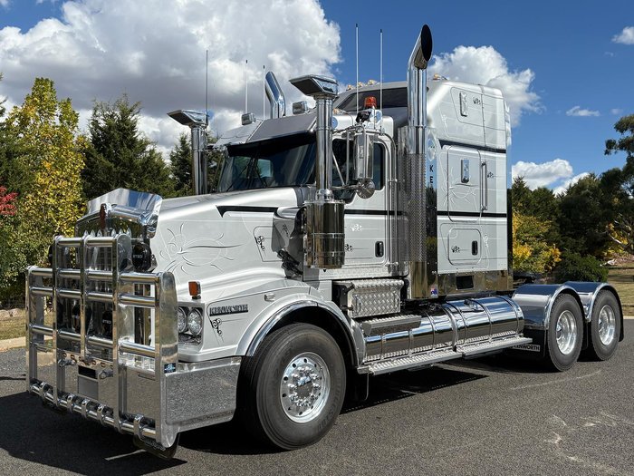 2024 Kenworth T659 Silver