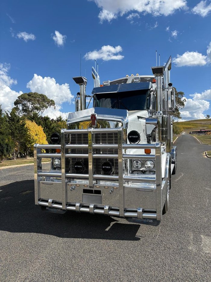 2024 Kenworth T659 Silver