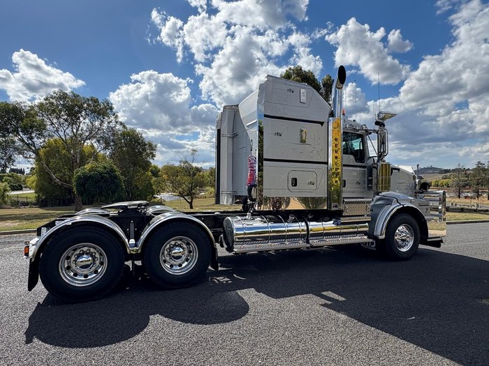 2024 Kenworth T659 Silver