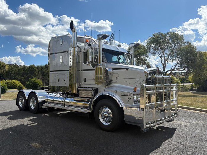 2024 Kenworth T659 Silver