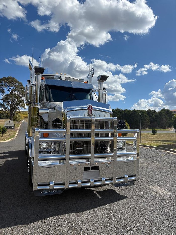 2024 Kenworth T659 Silver