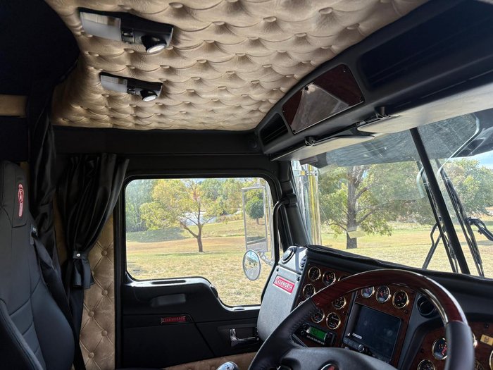 2024 Kenworth T659 Silver