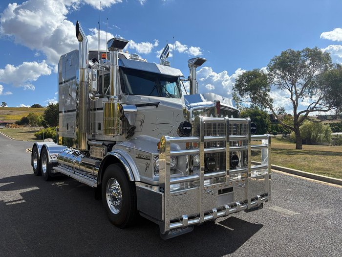 2024 Kenworth T659 Silver