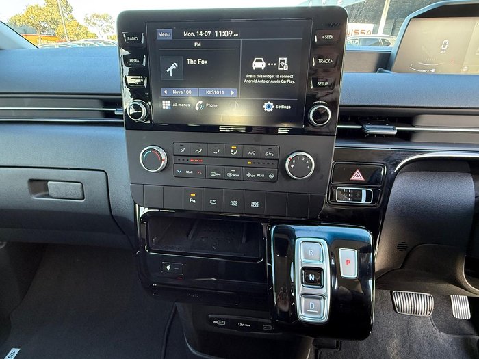 2023 Hyundai STARIA 