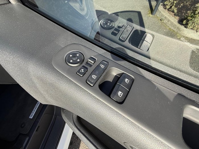 2023 Hyundai STARIA 