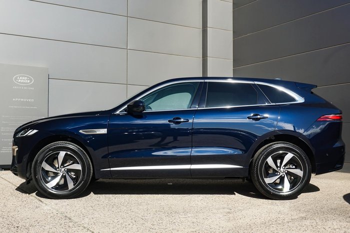 2024 Jaguar F-PACE P250 R-Dynamic S