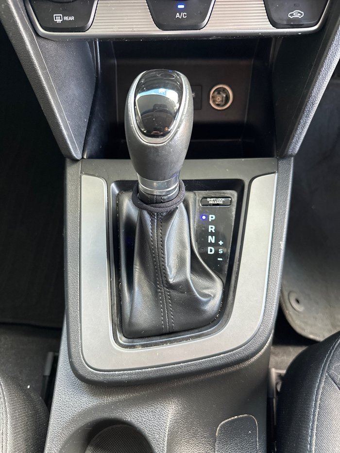2019 Hyundai Elantra Active