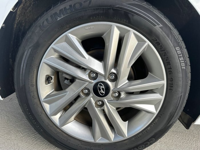 2019 Hyundai Elantra Active