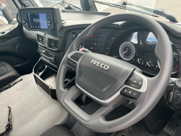 2024 Iveco AT 460 MED ROOF PRIME MOVER