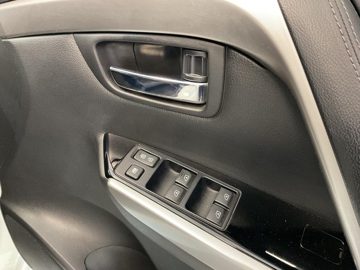2020 Mitsubishi Pajero Sport GLX