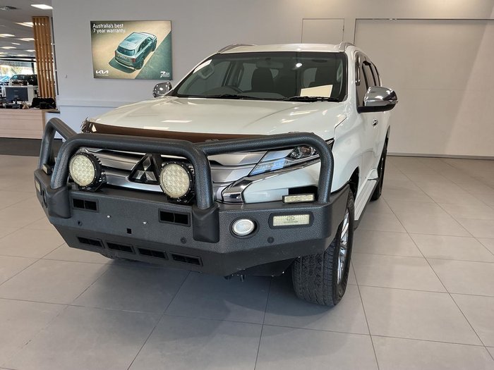 2020 Mitsubishi Pajero Sport GLX