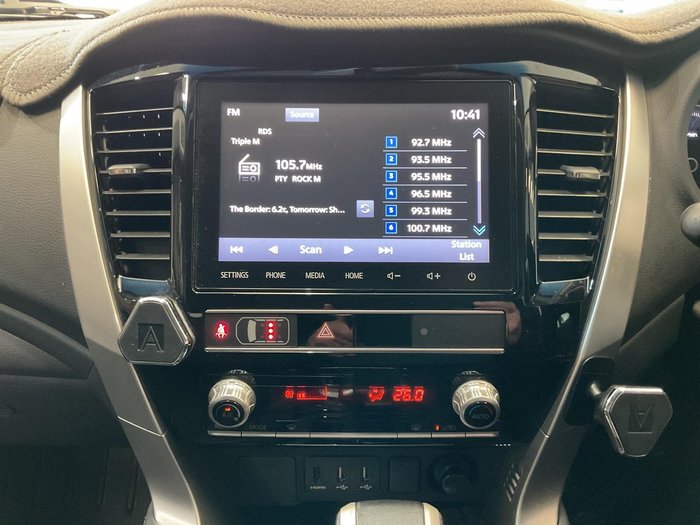 2020 Mitsubishi Pajero Sport GLX
