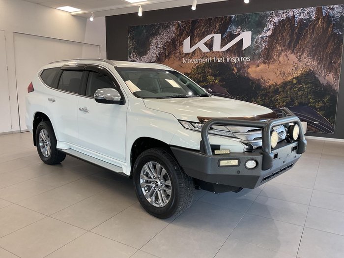 2020 Mitsubishi Pajero Sport GLX