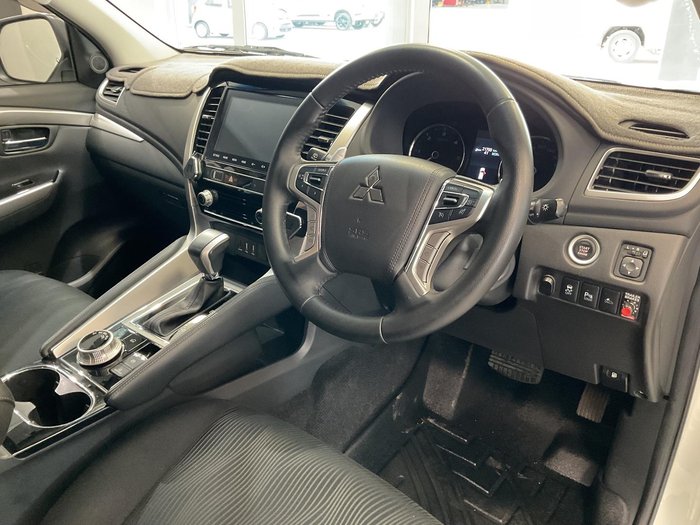 2020 Mitsubishi Pajero Sport GLX