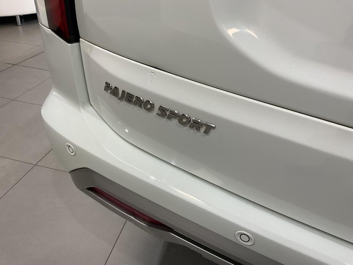2020 Mitsubishi Pajero Sport GLX