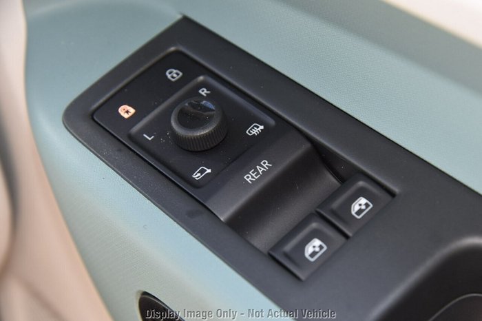 2025 Volkswagen ID. Buzz Pro BEV560