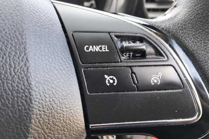 2018 Mitsubishi Outlander ES