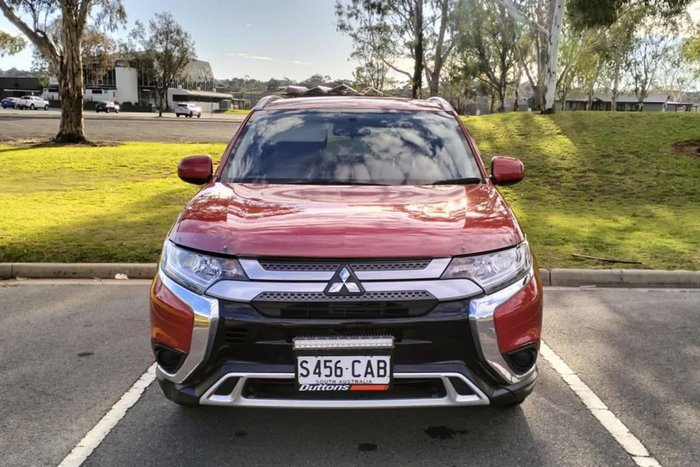 2018 Mitsubishi Outlander ES