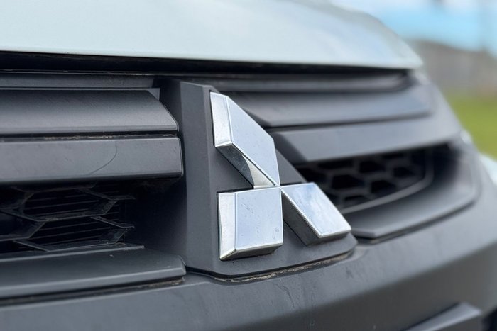 2021 Mitsubishi Triton GLX+