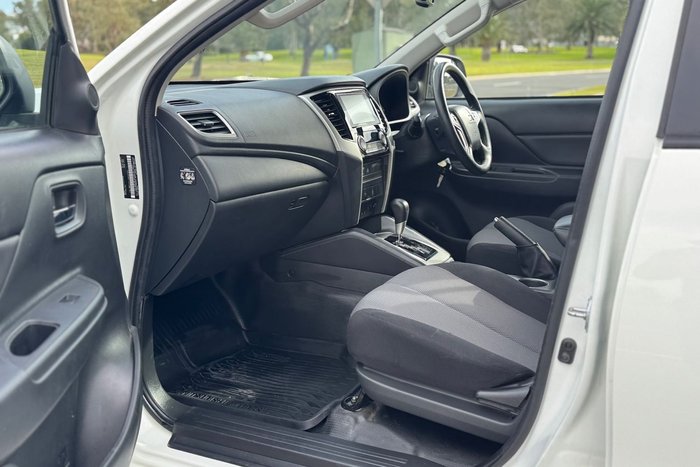 2021 Mitsubishi Triton GLX+
