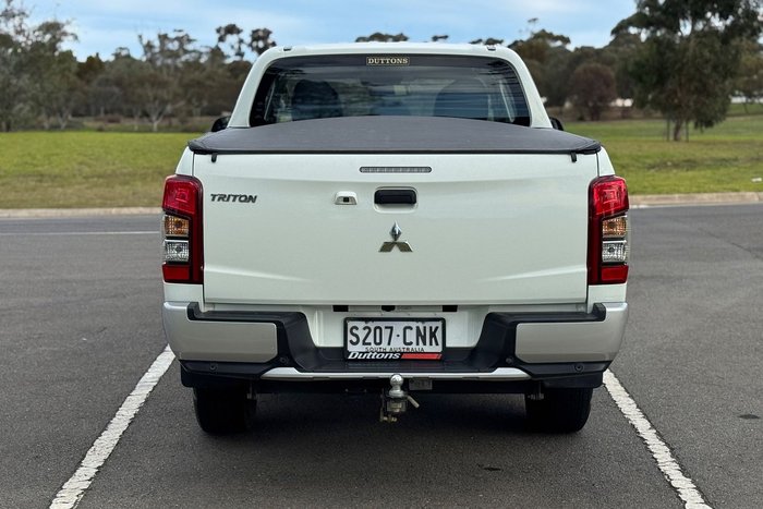 2021 Mitsubishi Triton GLX+