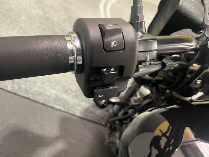 2014 Yamaha STRYKER (XVS1300CU) Black